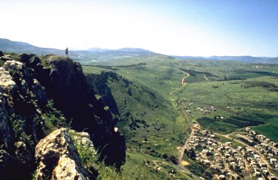 Berg Arbel - Felsabstürze mit Fernblick über Galiläa